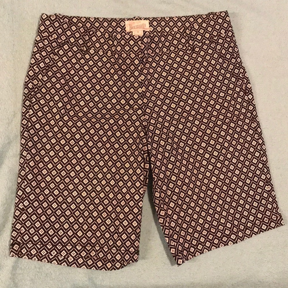 JCrew Bermuda Shorts Size 4 🌴